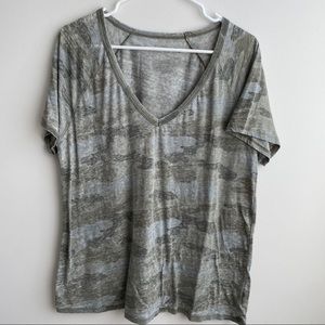 AE Faded Camo V-Neck